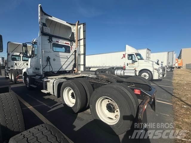 Volvo VNL Camiones tractor