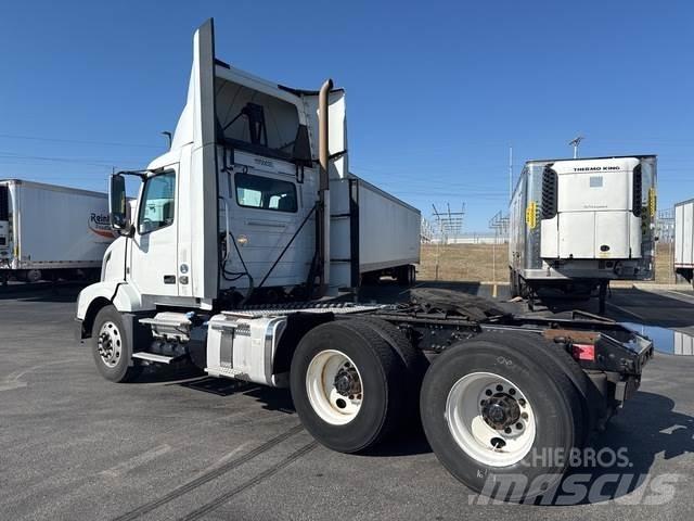 Volvo VNL Camiones tractor