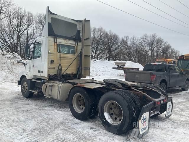 Volvo VNL Camiones tractor