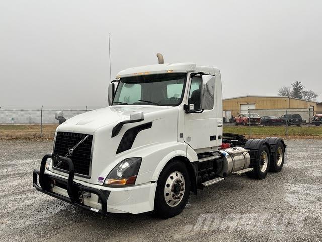 Volvo VNL Camiones tractor