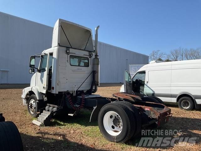 Volvo VNM Camiones tractor