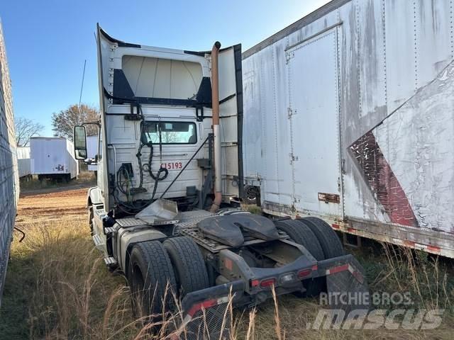 Volvo VNM Camiones tractor