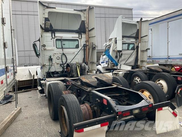 Volvo VNR64T Camiones tractor