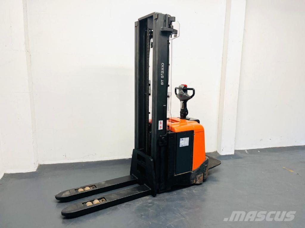 BT SPE160L Montacargas manual