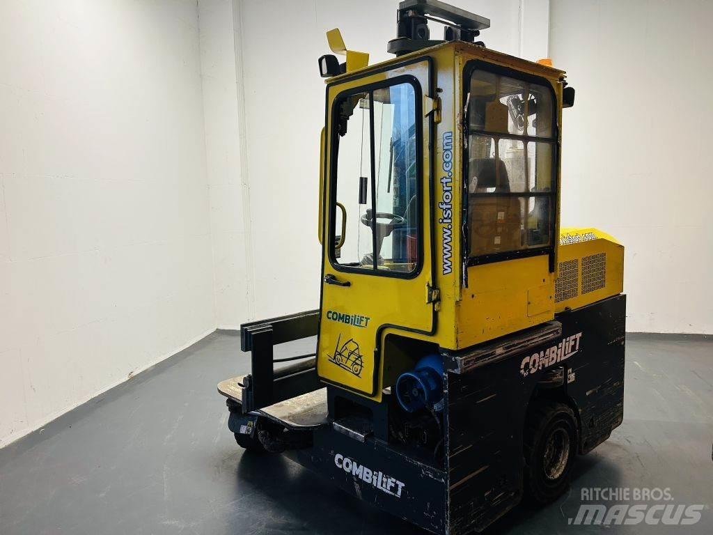 Combilift C2500 Montacargas de 4 vías