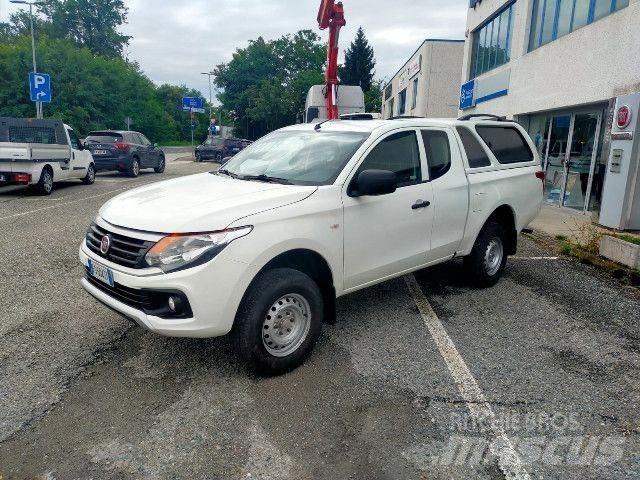 Fiat FULLBACK Camiones de cama baja