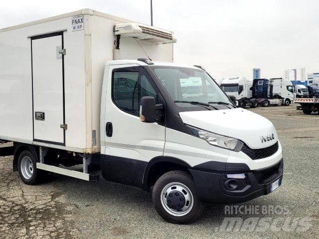 Iveco 50C15 Camiones con temperatura controlada