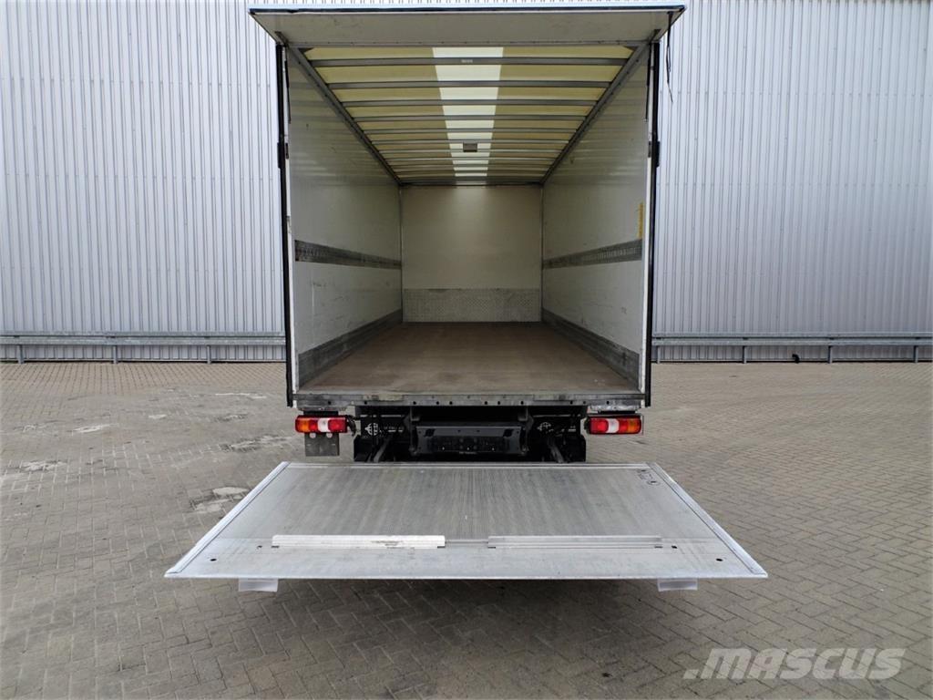 Mercedes-Benz Atego 1224 Camiones con caja de remolque