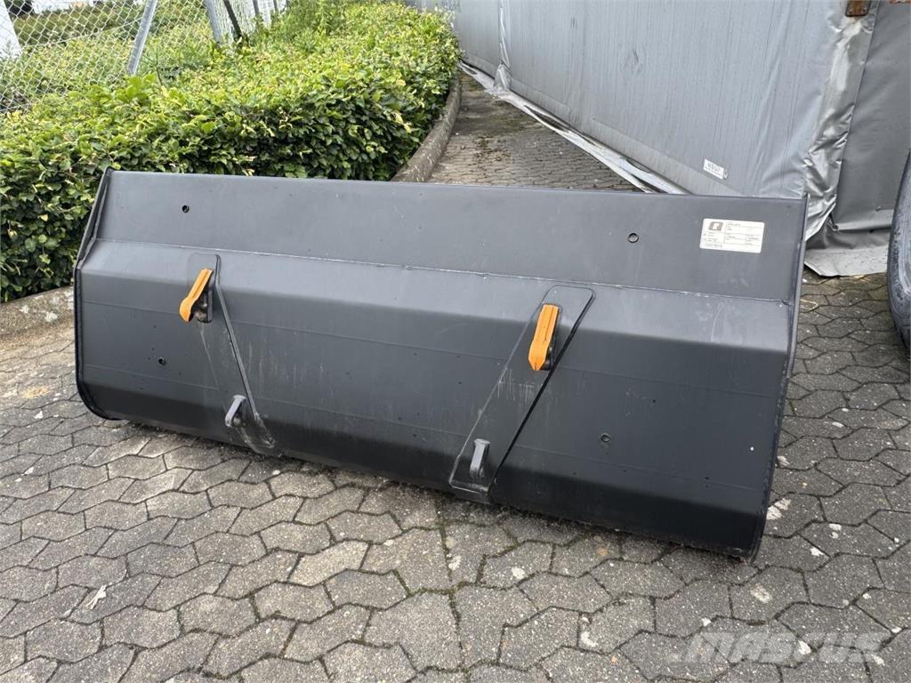 Ålö VL 225 SKOVL Cargadoras y excavadoras frontales