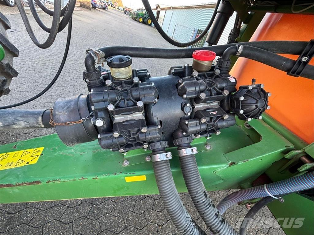 Amazone UX6200 Pulverizadores arrastrados