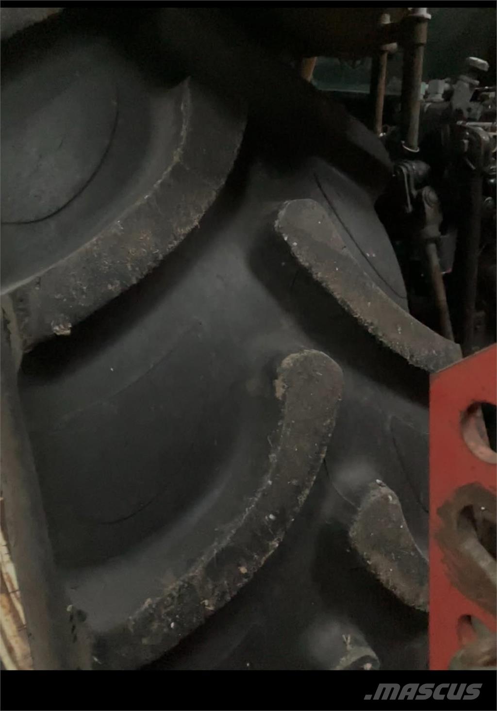 BKT 520/70R38 Ruedas