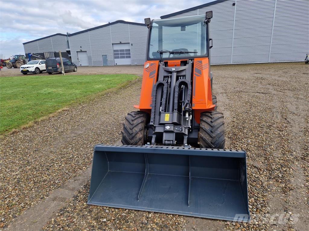 Cast 40 XD Minicargadoras