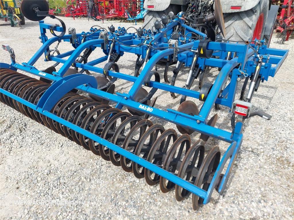 Dal-Bo Trimax 410 Gradas