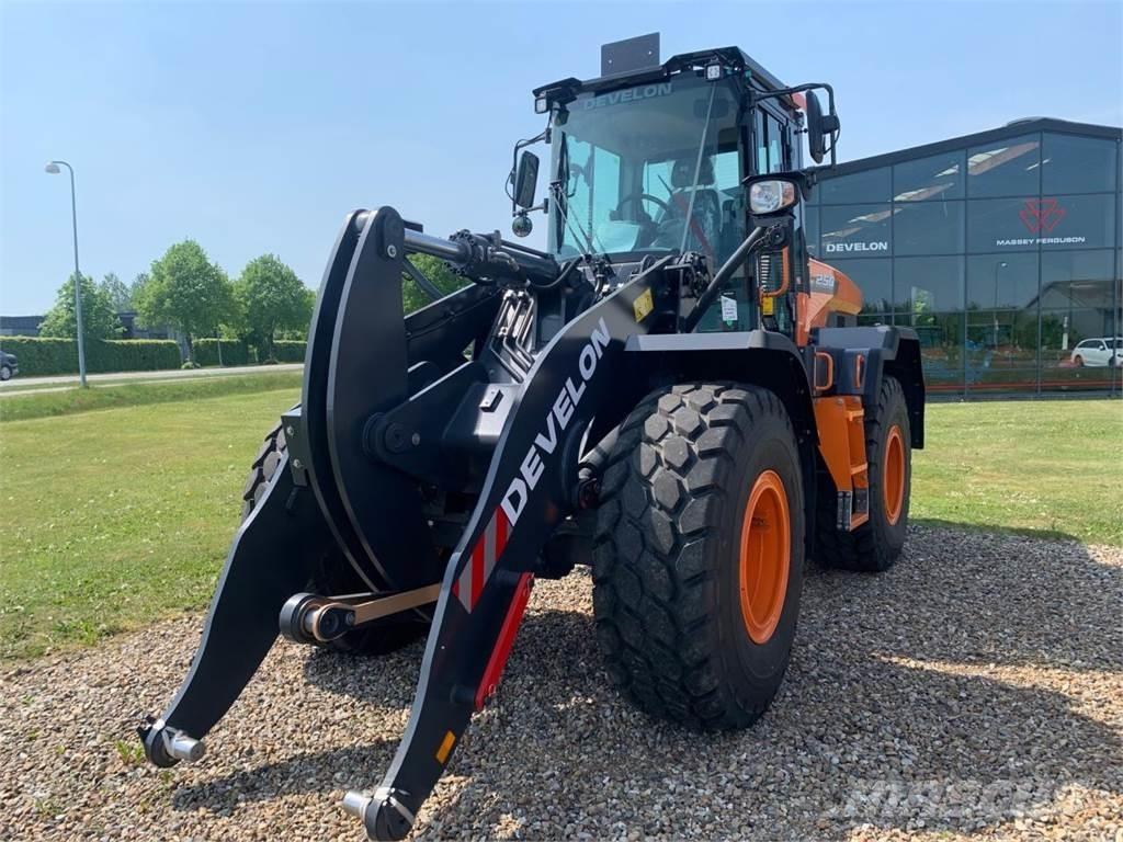 Develon DL250-7 Cargadoras sobre ruedas