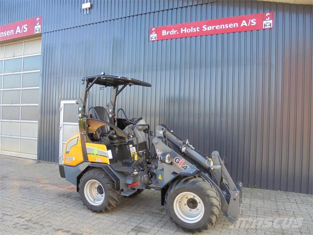 GiANT G2200EX Minicargadoras