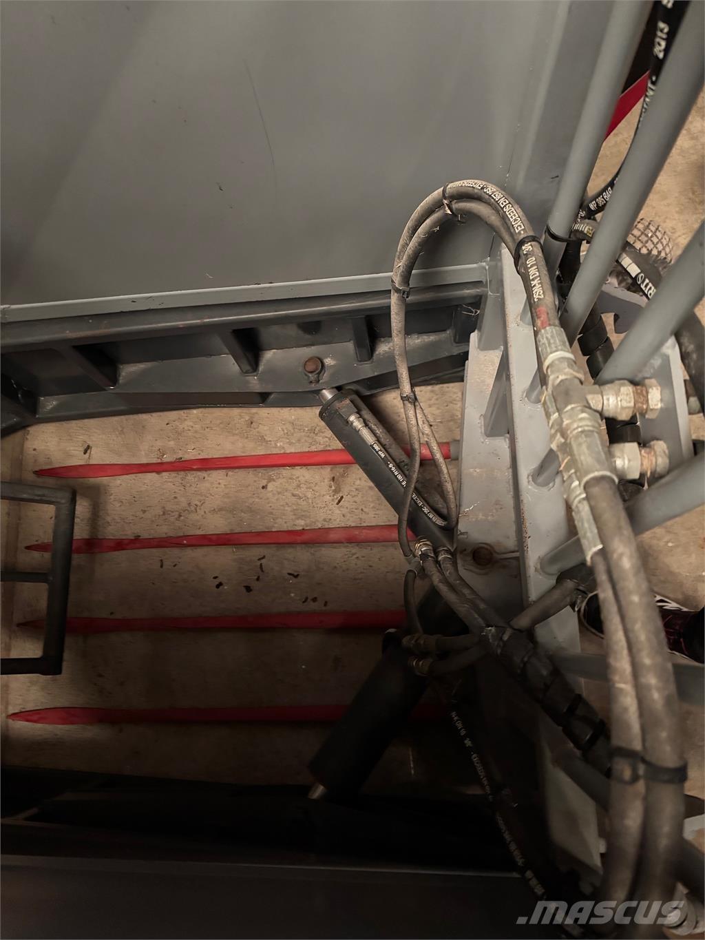  HALMSAMLER Cargadoras y excavadoras frontales