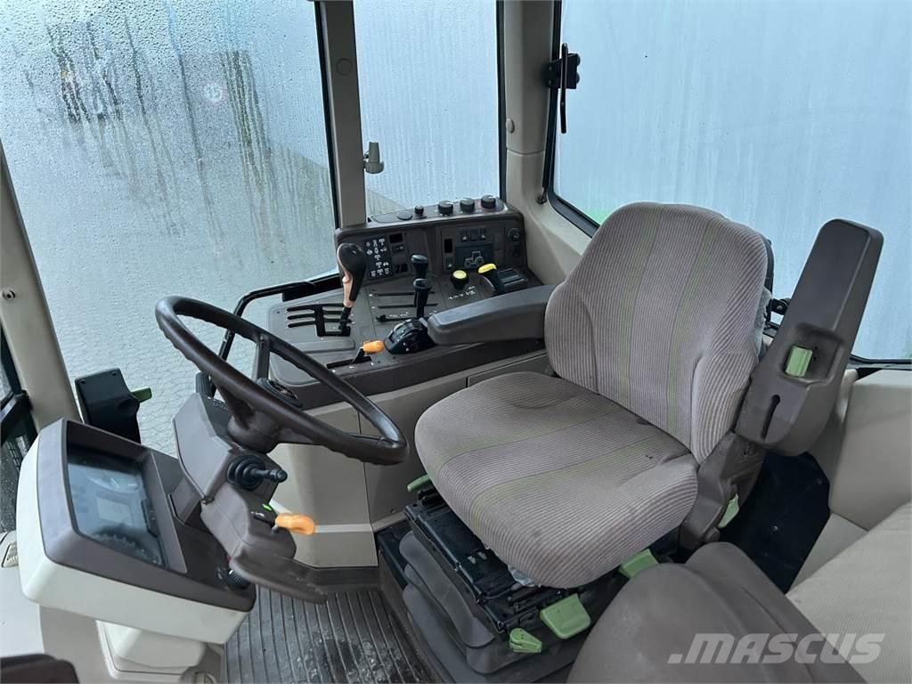 John Deere 6110 Tractores