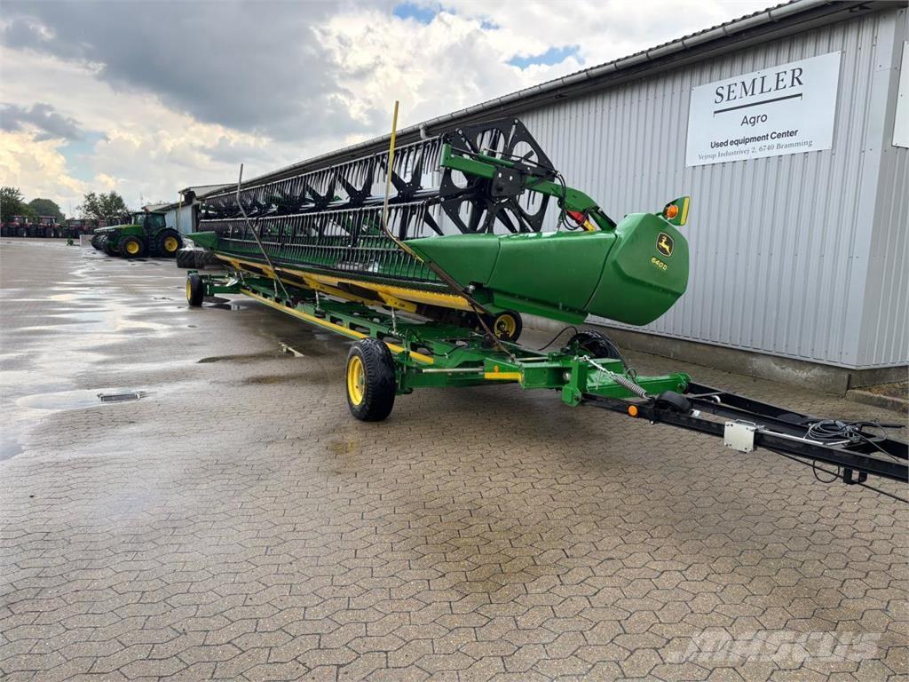 John Deere 640D Cabezales de cosechadoras combinadas