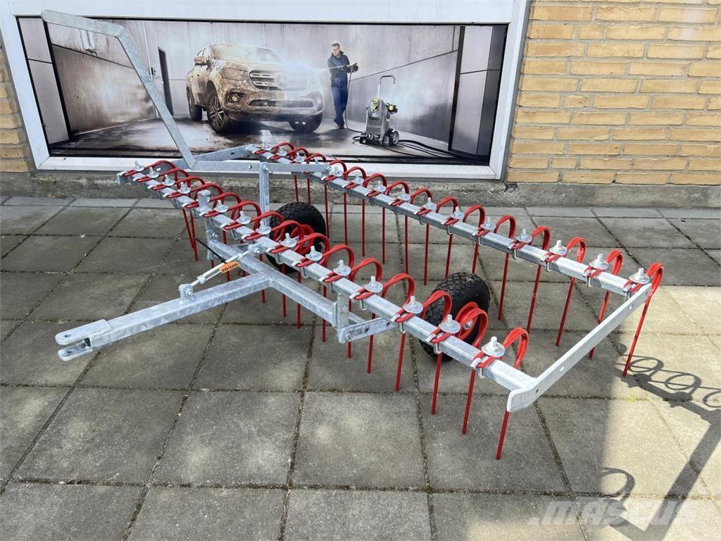 KT 112 Rastrilladoras y rastrilladoras giratorias