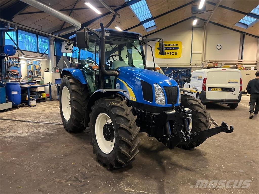 New Holland T5030 Tractores