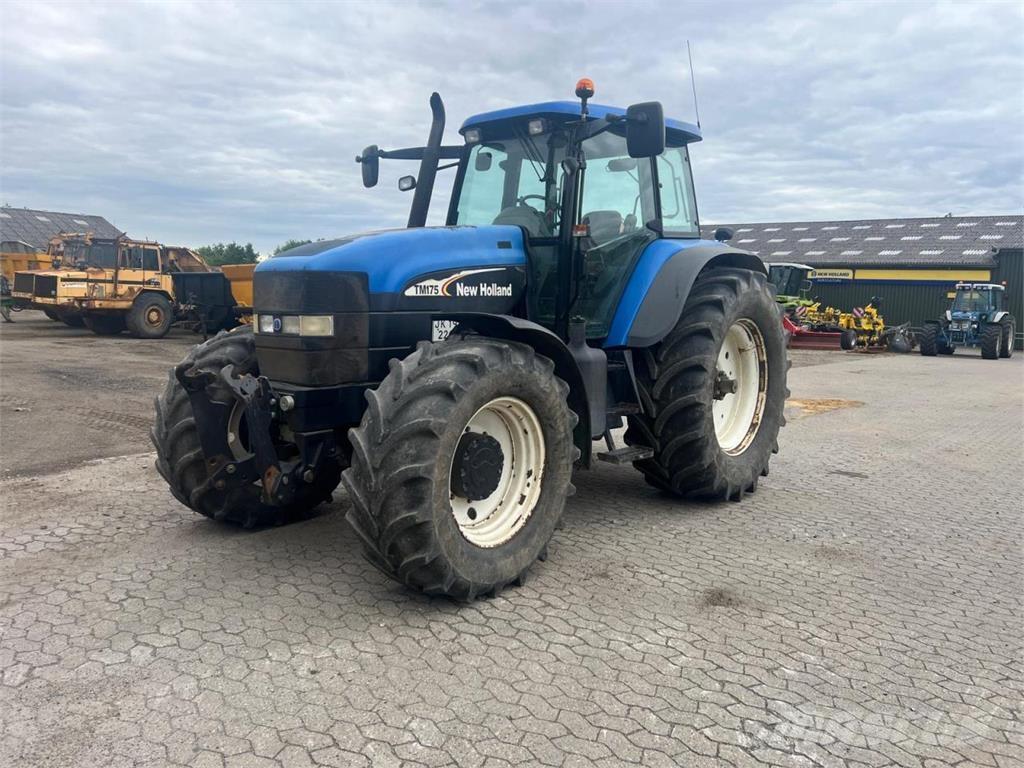 New Holland TM 175 Tractores