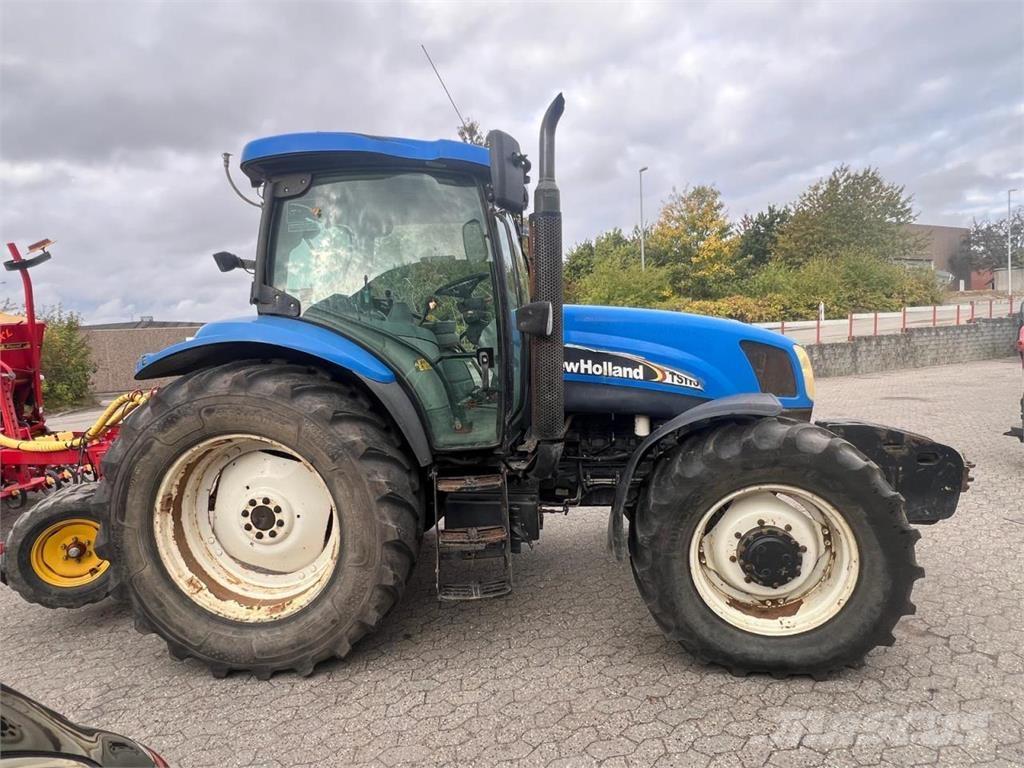 New Holland TS115A Tractores