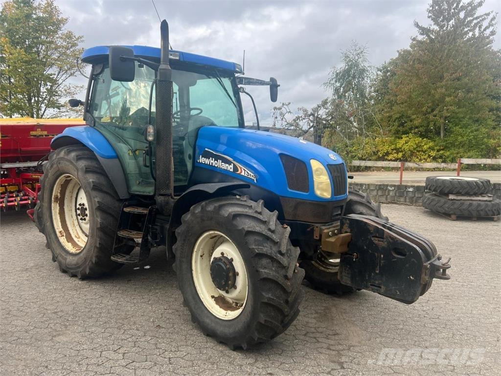 New Holland TS115A Tractores