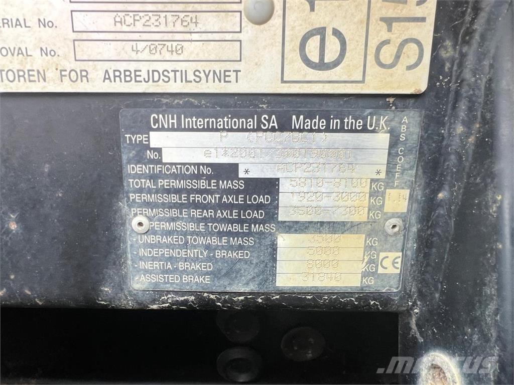 New Holland TS115A Tractores