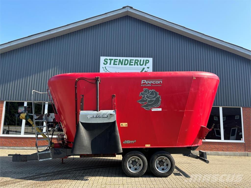 Peecon 28 M3 Remolques de forraje