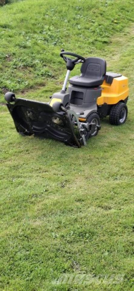 Stiga 320 Tractores compactos