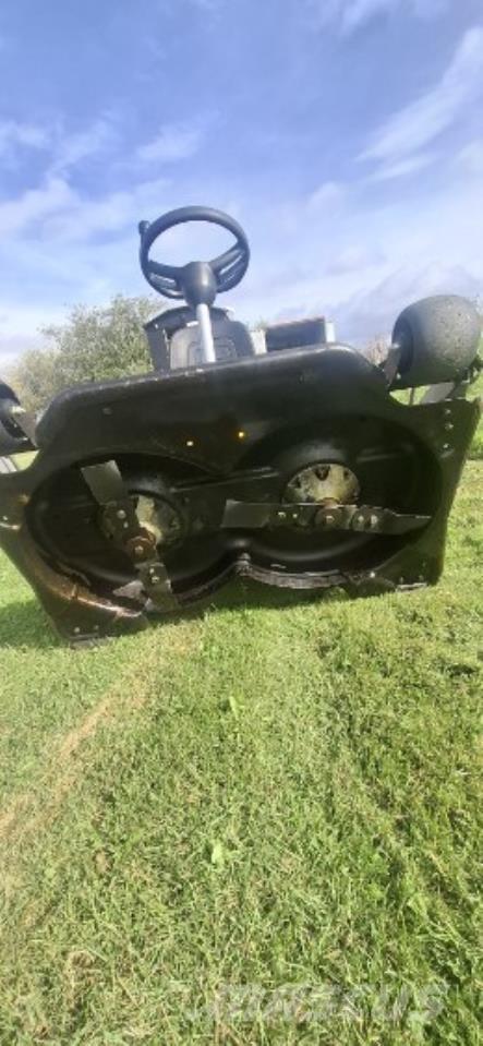 Stiga 320 Tractores compactos