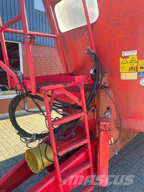 Trioliet 2400 L Remolques de forraje