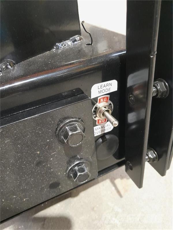  - - - BOXER Esparcidoras de arena y sal