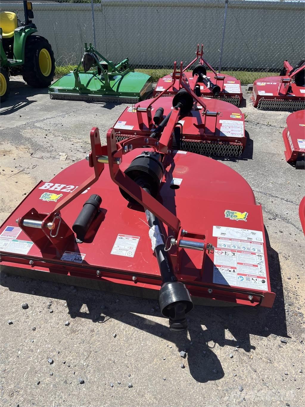 Bush Hog BH215 Desmenuzadoras, cortadoras y desenrolladoras de pacas