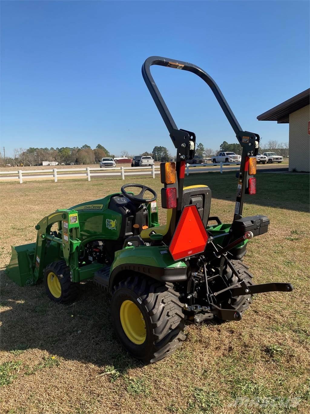 John Deere 1023E Tractores compactos