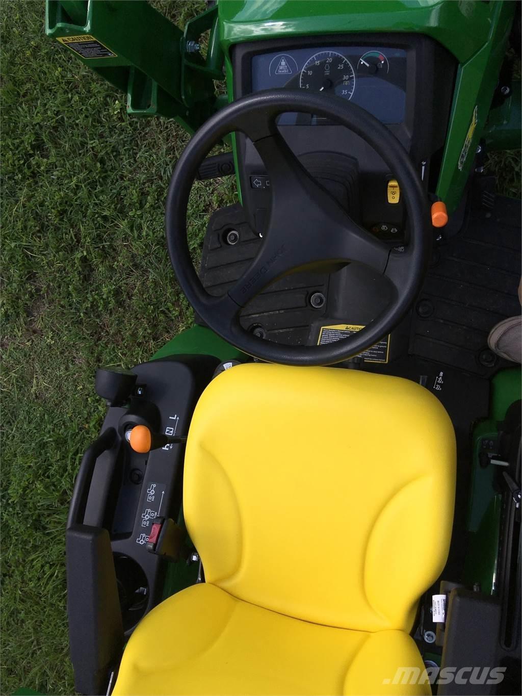 John Deere 1025R Tractores compactos