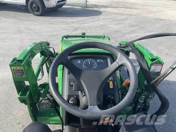 John Deere 1025R Tractores compactos