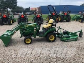 John Deere 1025R Tractores compactos