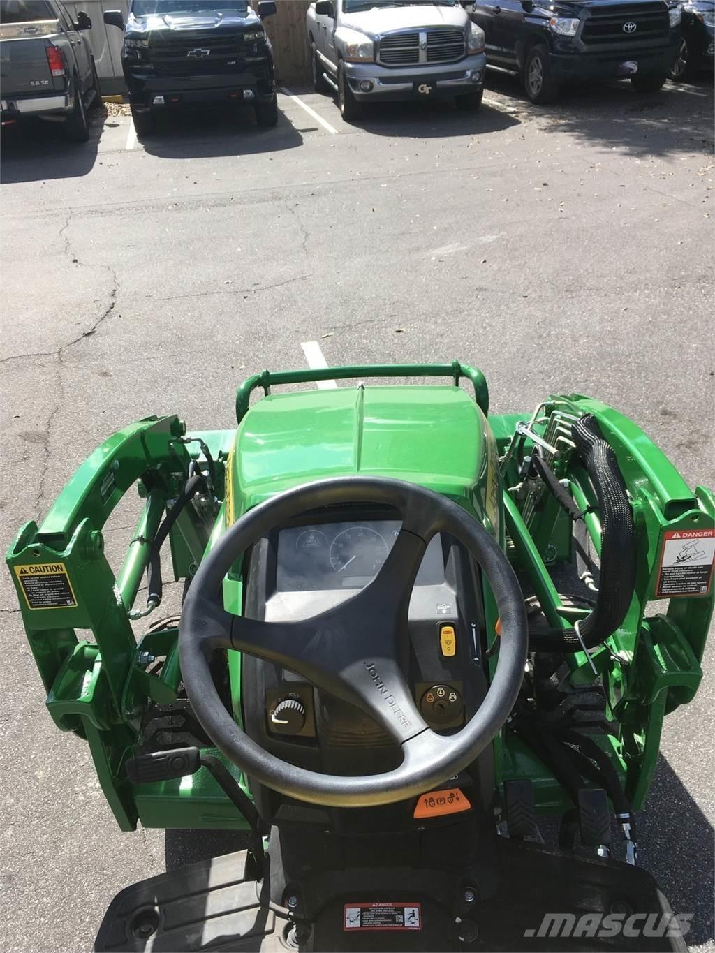 John Deere 1025R Tractores compactos