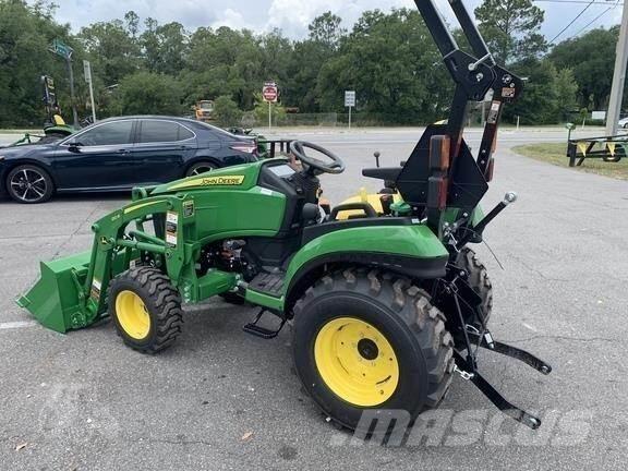 John Deere 2025R Tractores compactos