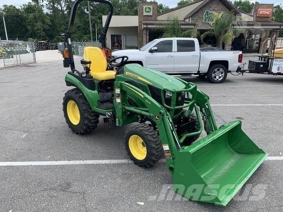 John Deere 2025R Tractores compactos