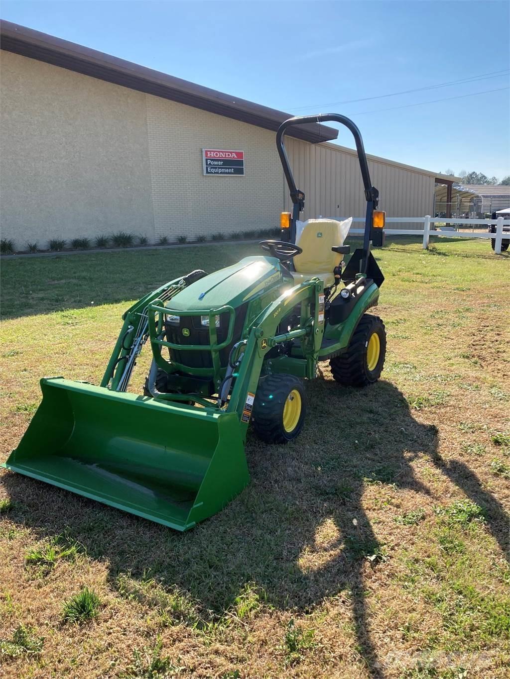 John Deere 2025R Tractores compactos
