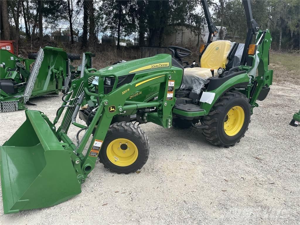 John Deere 2025R Tractores compactos
