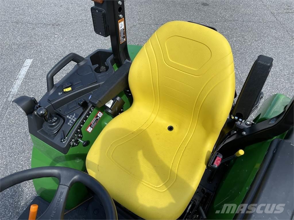 John Deere 2038R Tractores compactos