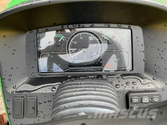 John Deere 3046R Tractores