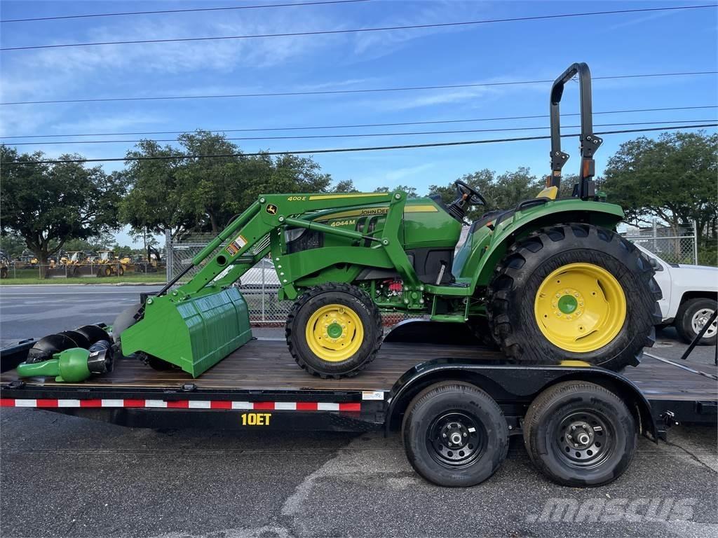 John Deere 4044M Tractores