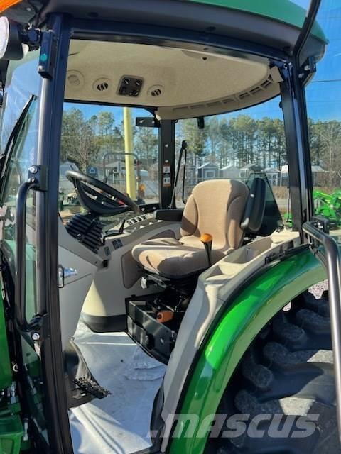 John Deere 4044R Tractores
