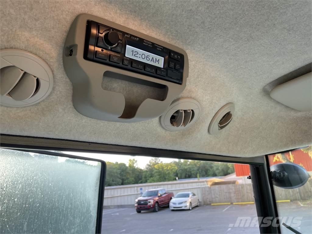 John Deere 4066R Tractores