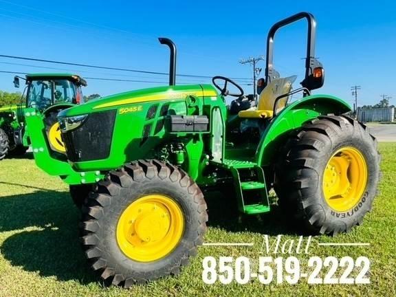 John Deere 5045E Tractores