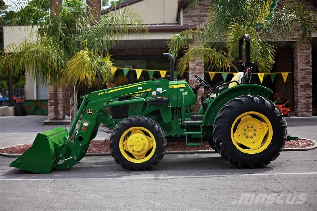 John Deere 5075E Tractores